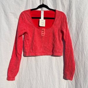 Fabletics L red crop top